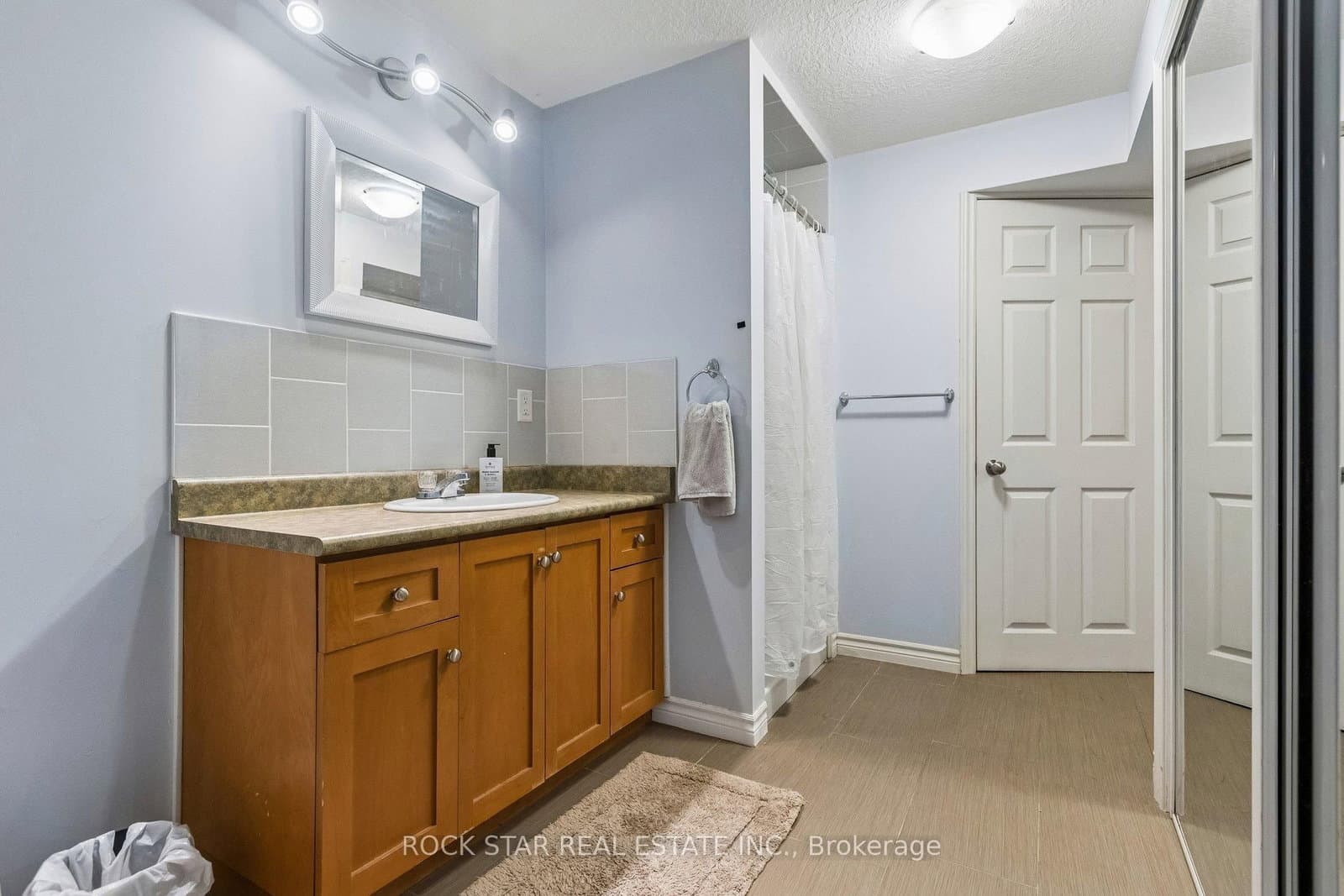130 Hudson Crescent thumbnail 30
