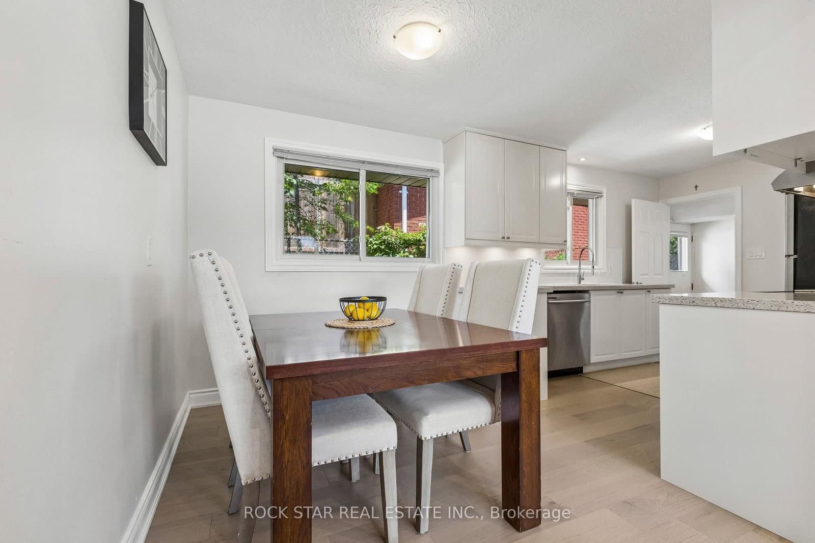 130 Hudson Crescent thumbnail 8
