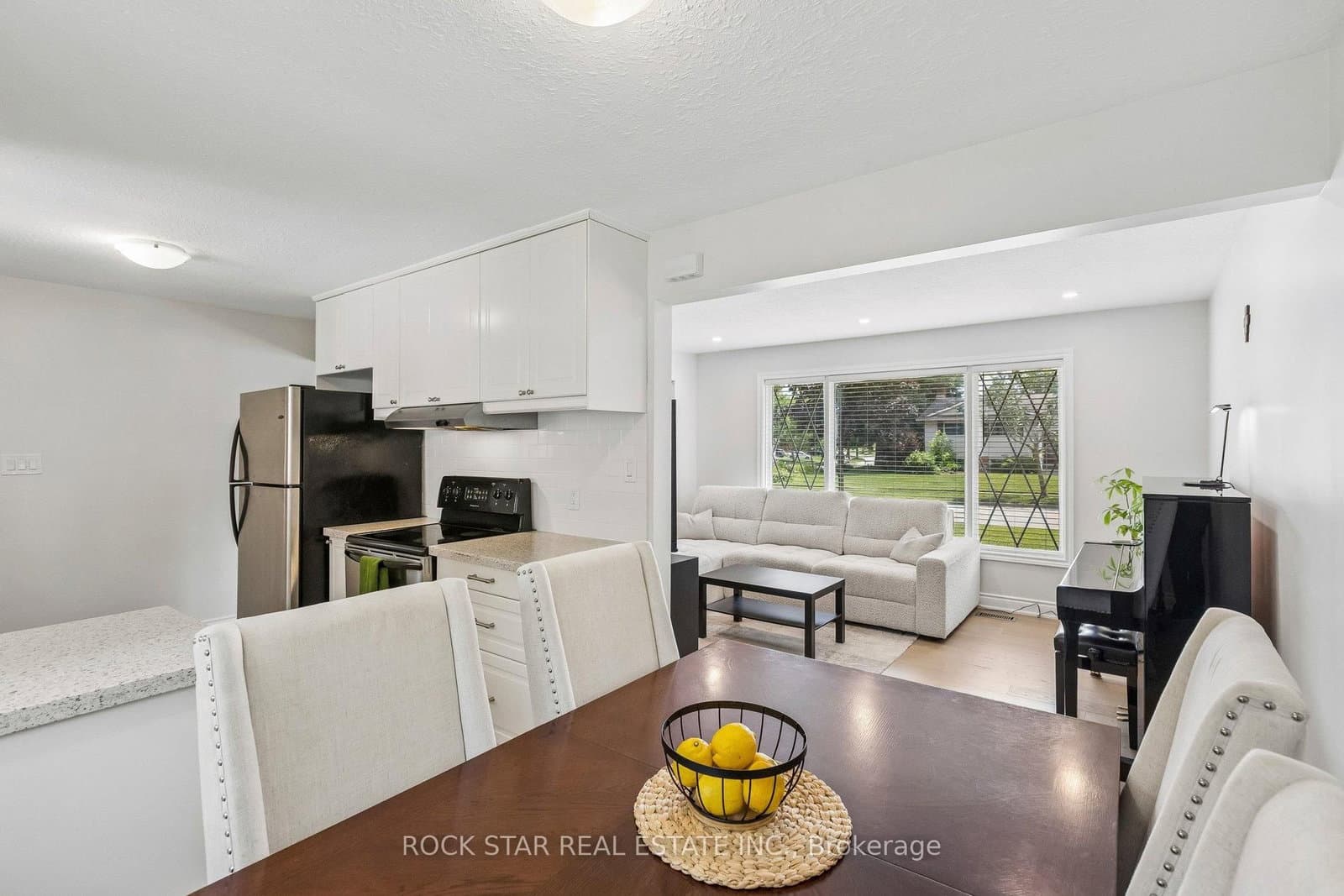 130 Hudson Crescent thumbnail 9