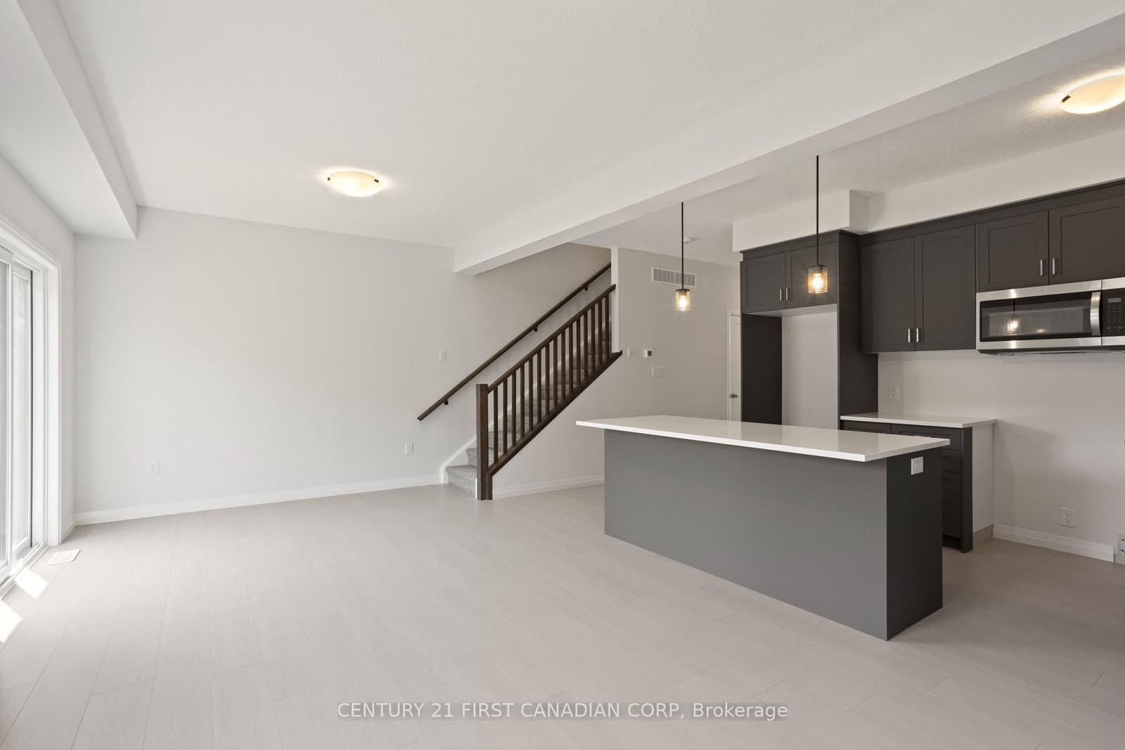 6905 HEATHWOODS Avenue thumbnail 11