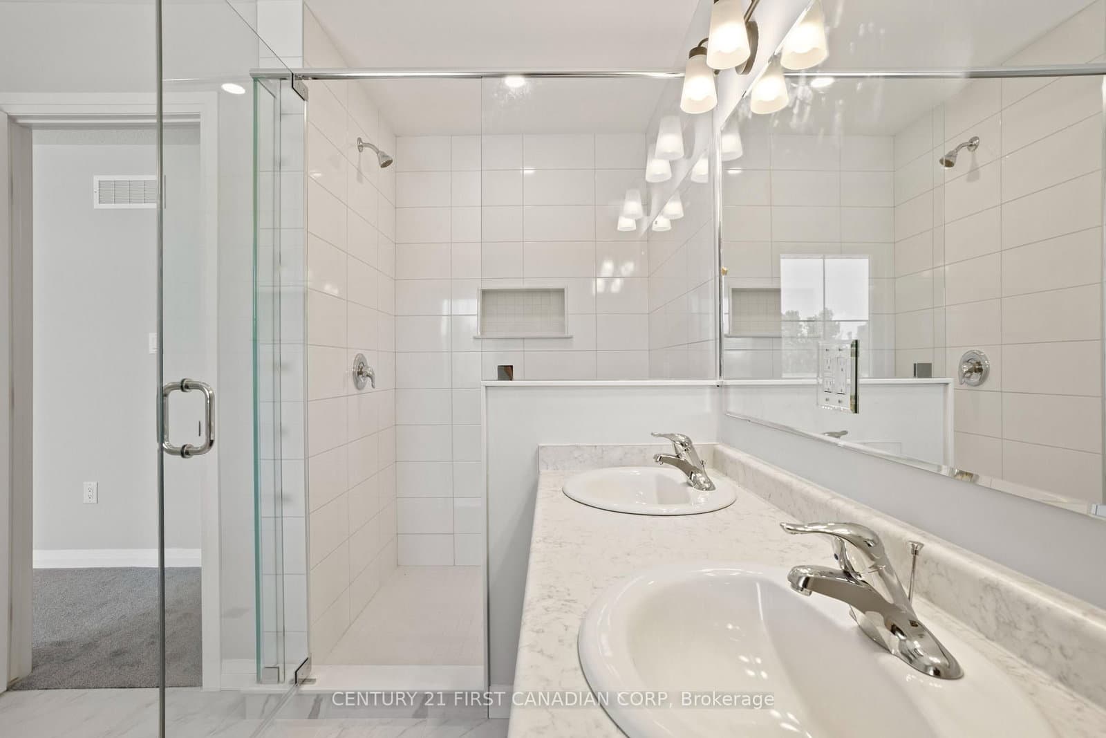 6905 HEATHWOODS Avenue thumbnail 20