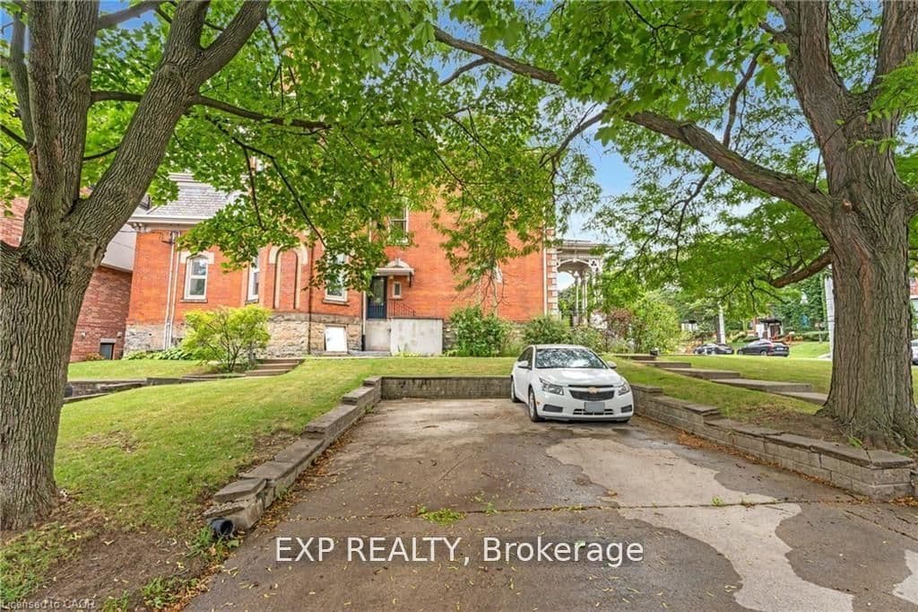 46 Herkimer Street, Unit 2 thumbnail 29