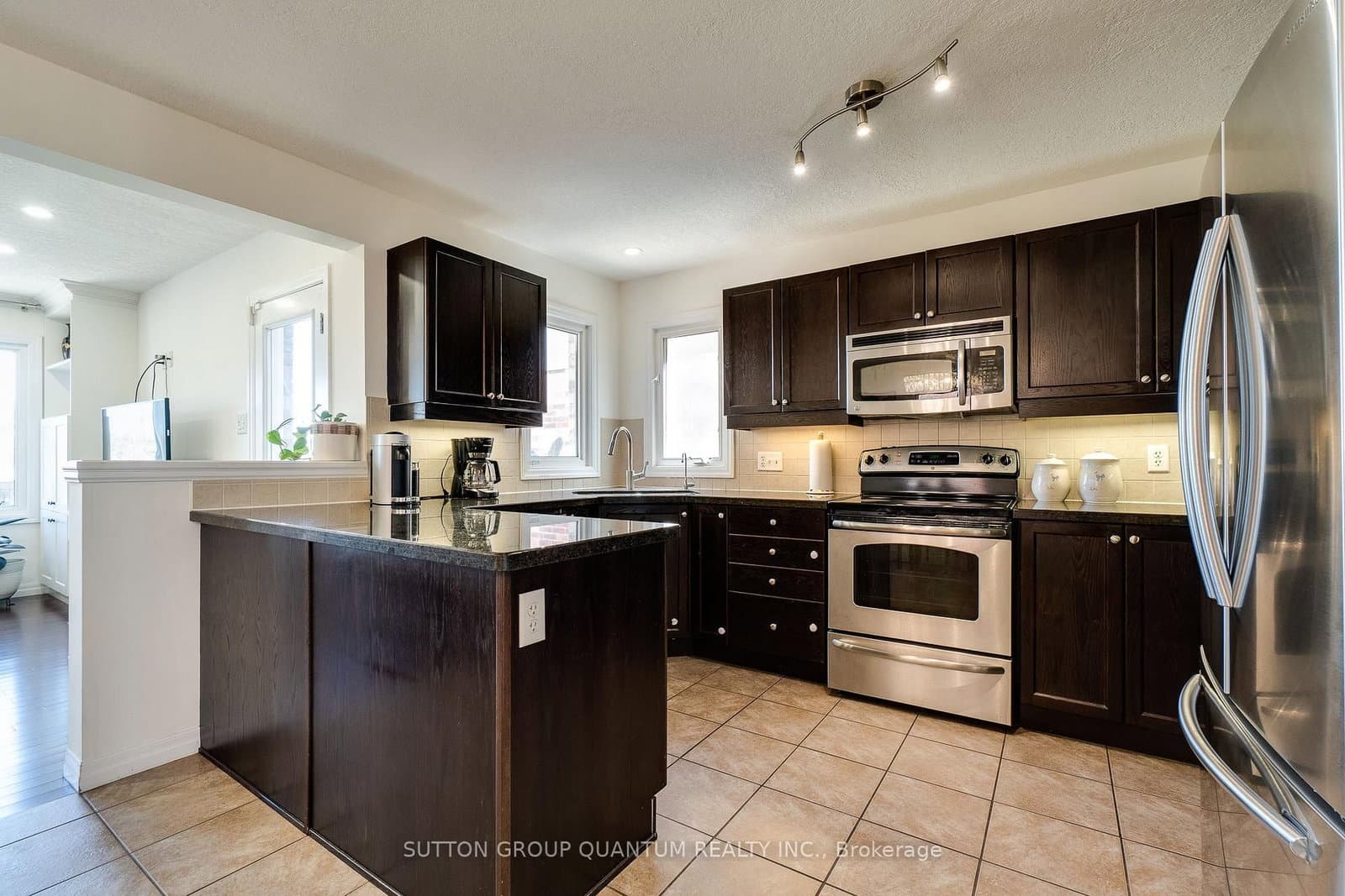 928 Dunblane Court thumbnail 16