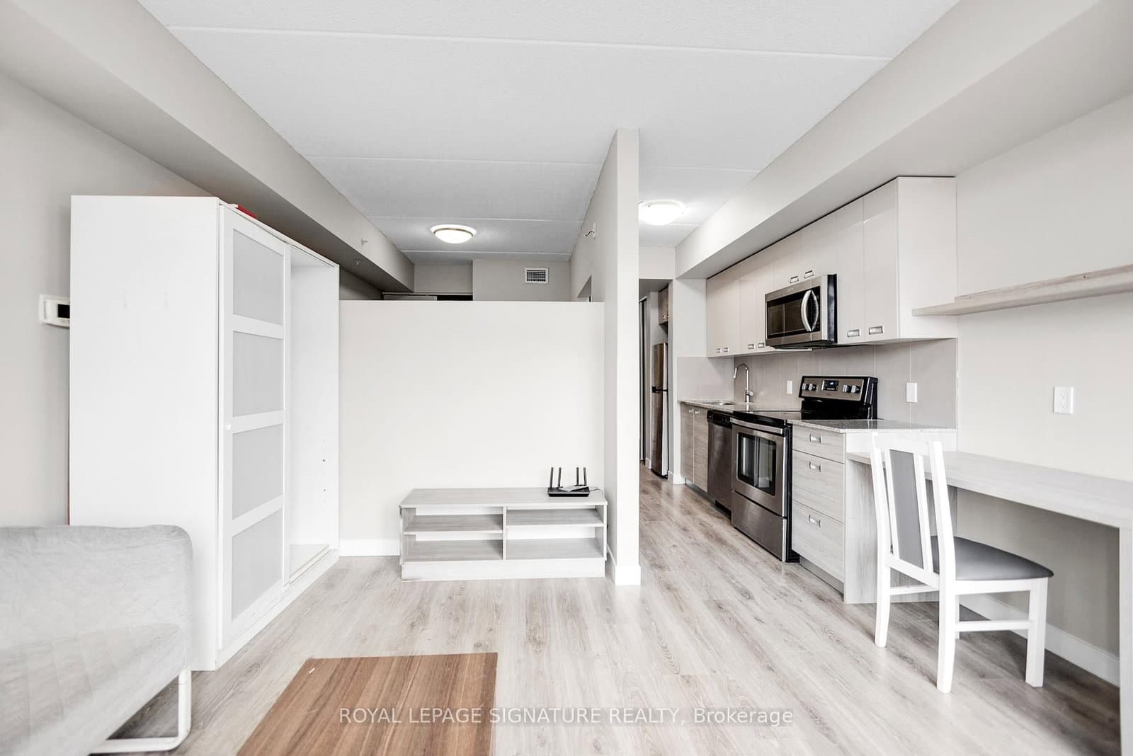 308 Lester Street, Unit 619 thumbnail 18