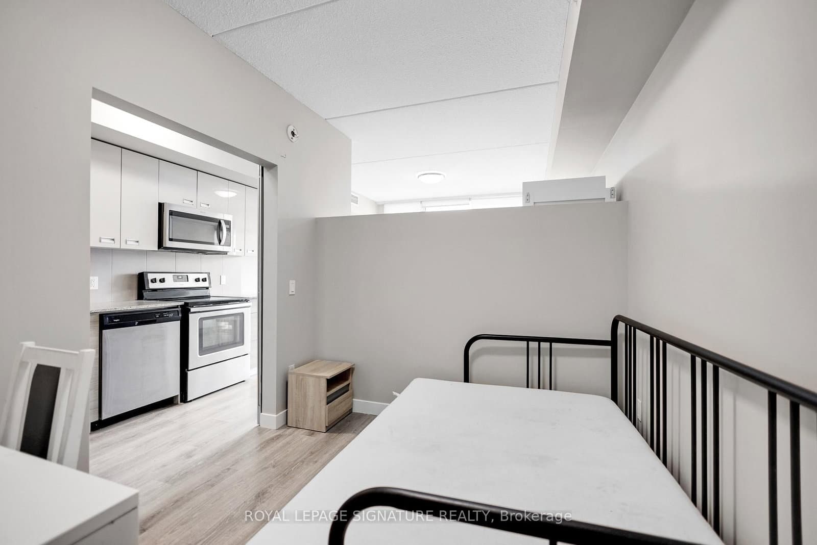 308 Lester Street, Unit 619 thumbnail 21