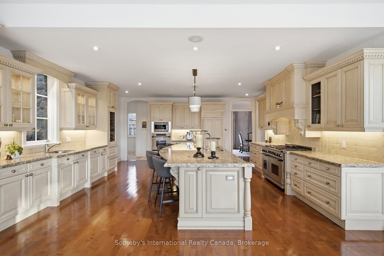 28 Deer Ridge Crescent thumbnail 10