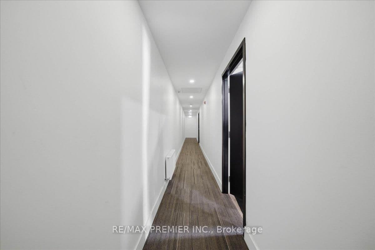 184 King Street E thumbnail 16