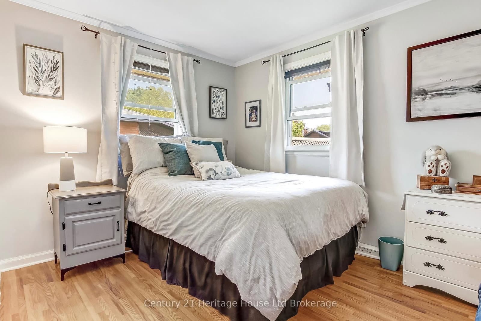 219 Brock Street thumbnail 13