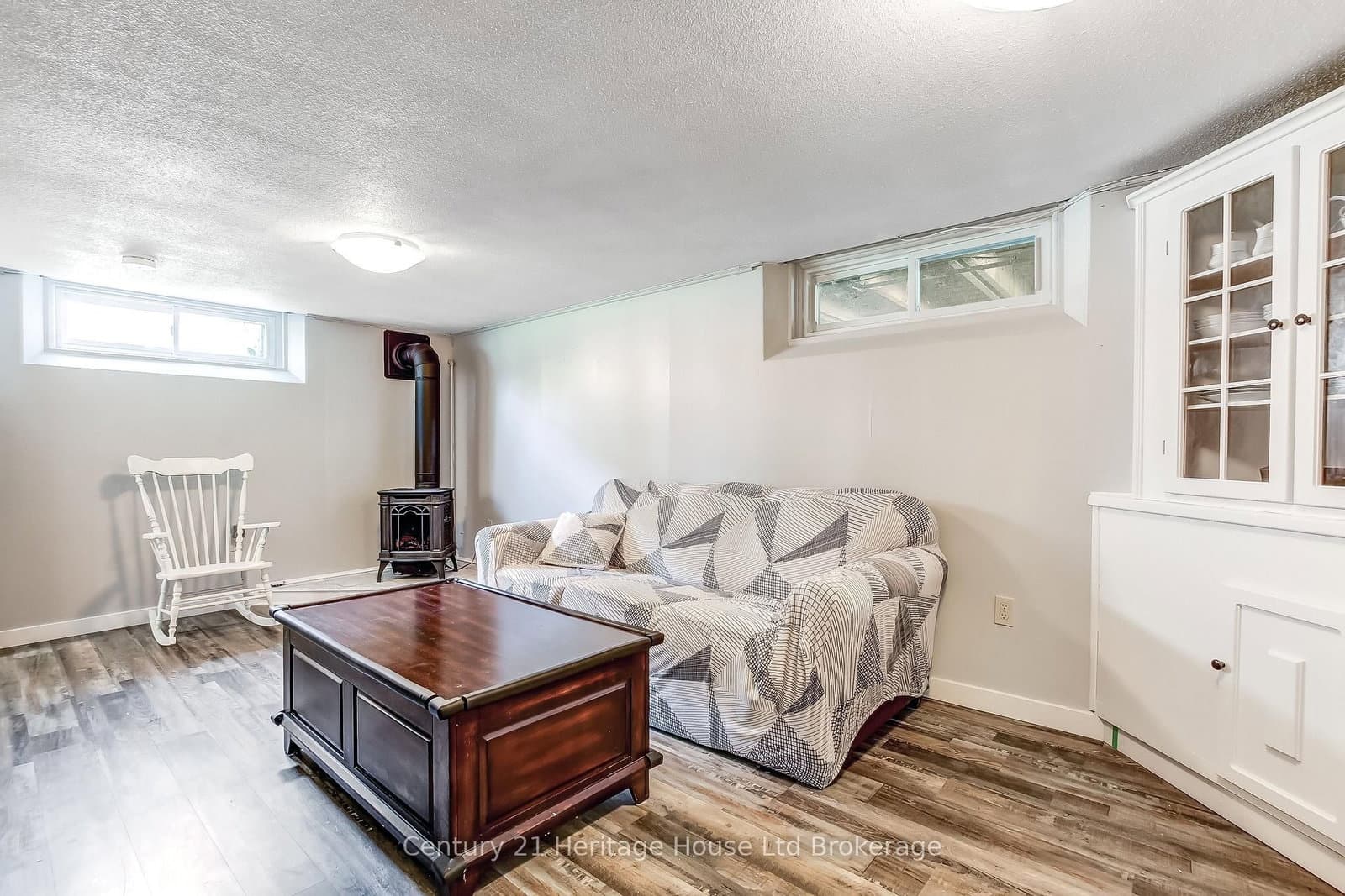 219 Brock Street thumbnail 16