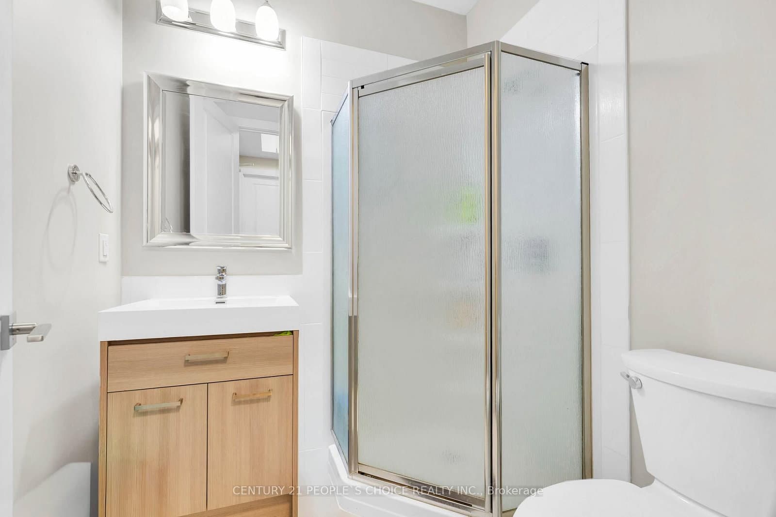 150 Main Street W, Unit 514 thumbnail 16