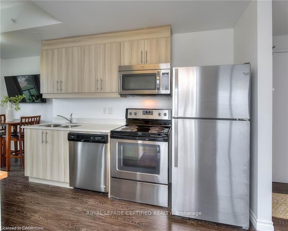 160 KING Street N, Unit 901 thumbnail 10