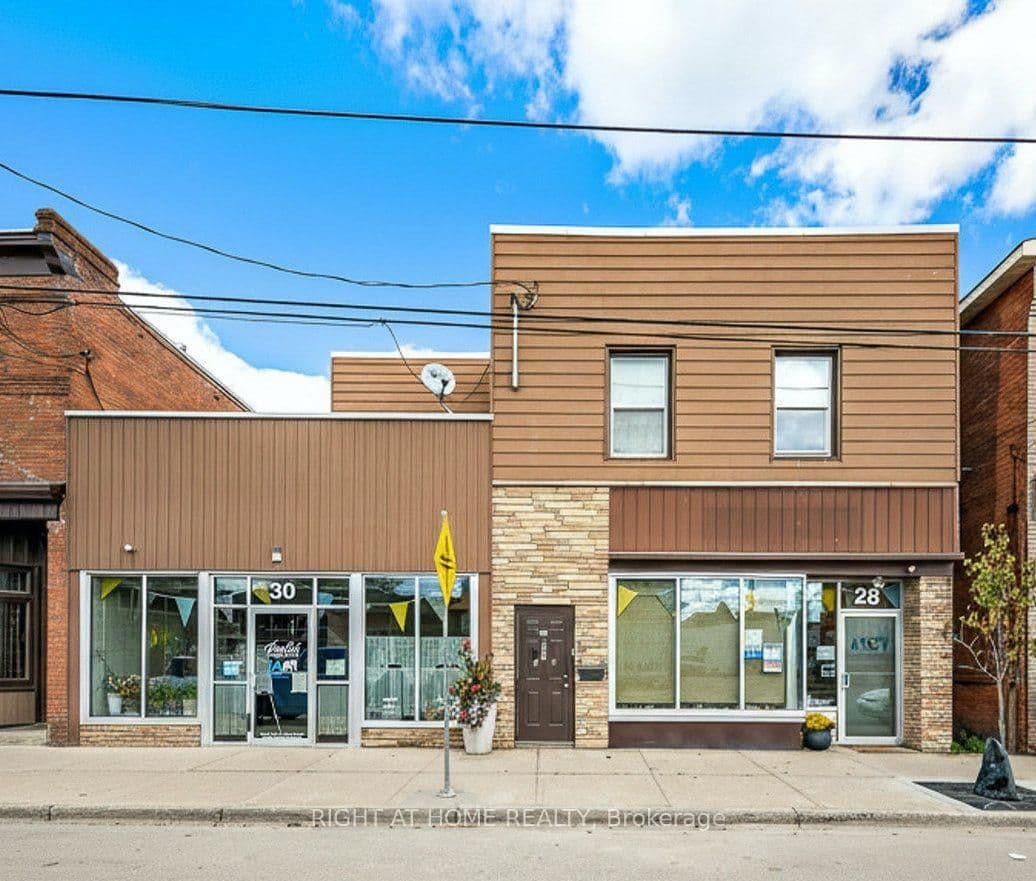 28-30 King Street W thumbnail 2
