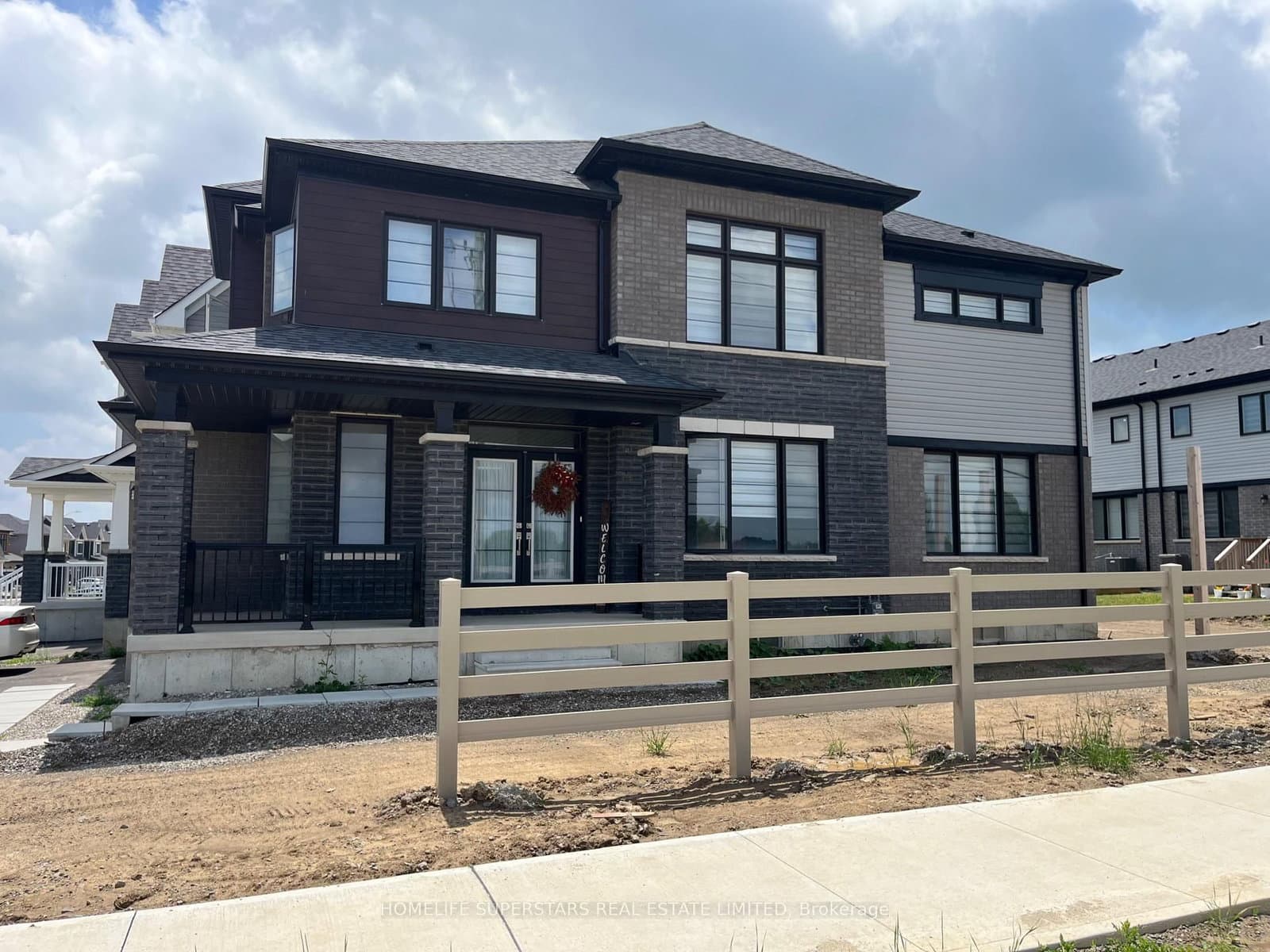 2 Stanley Avenue