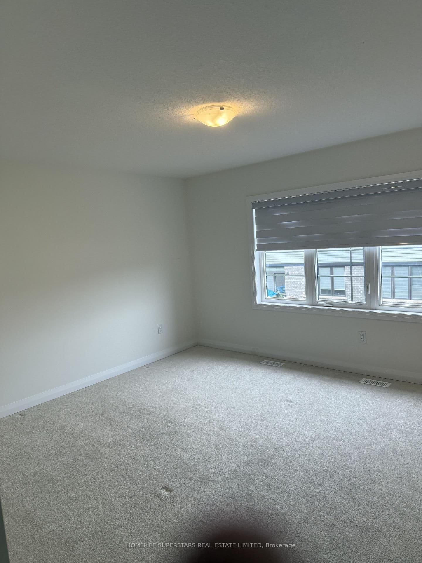 2 Stanley Avenue thumbnail 5