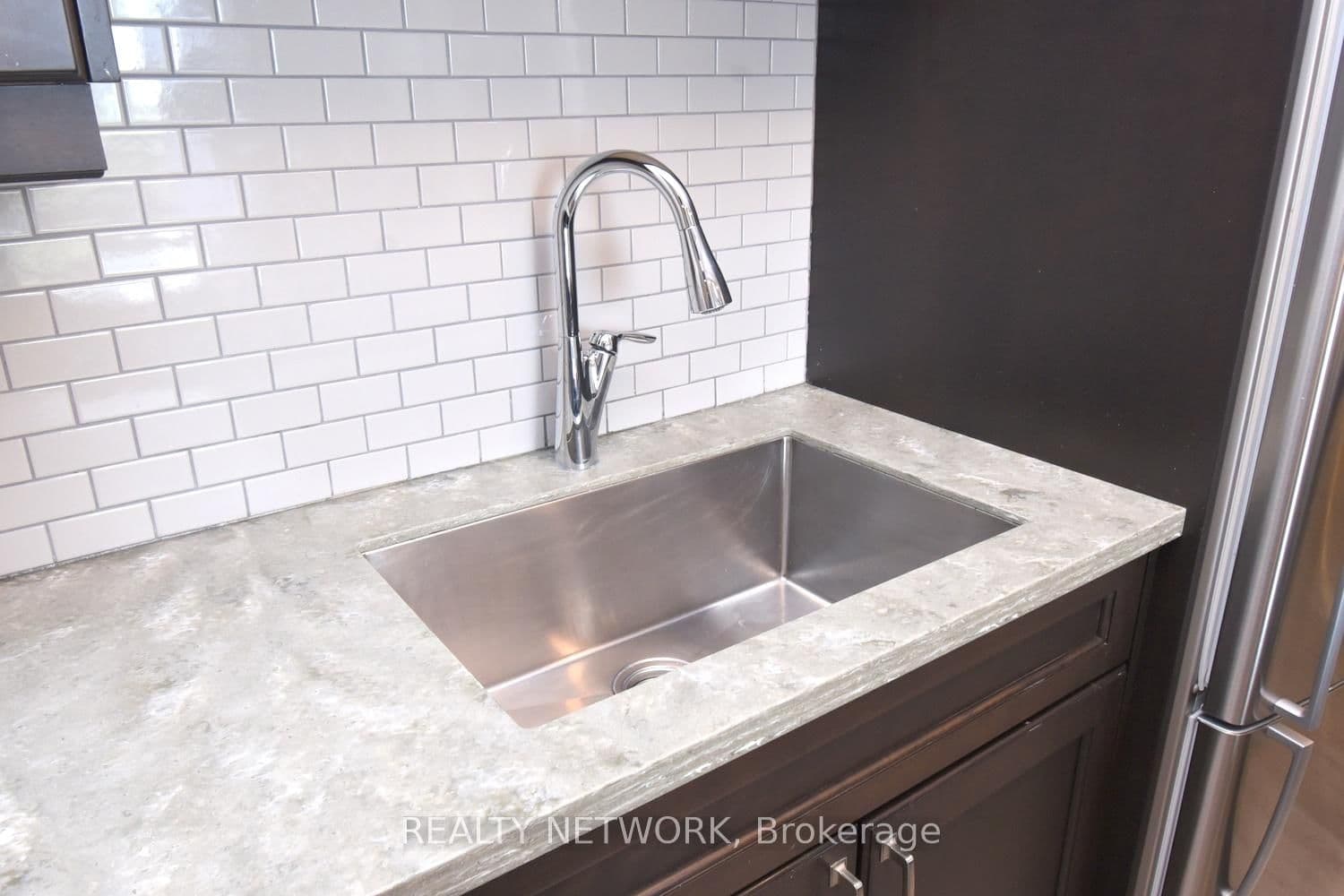 222 Jackson Street W, Unit 702 thumbnail 13