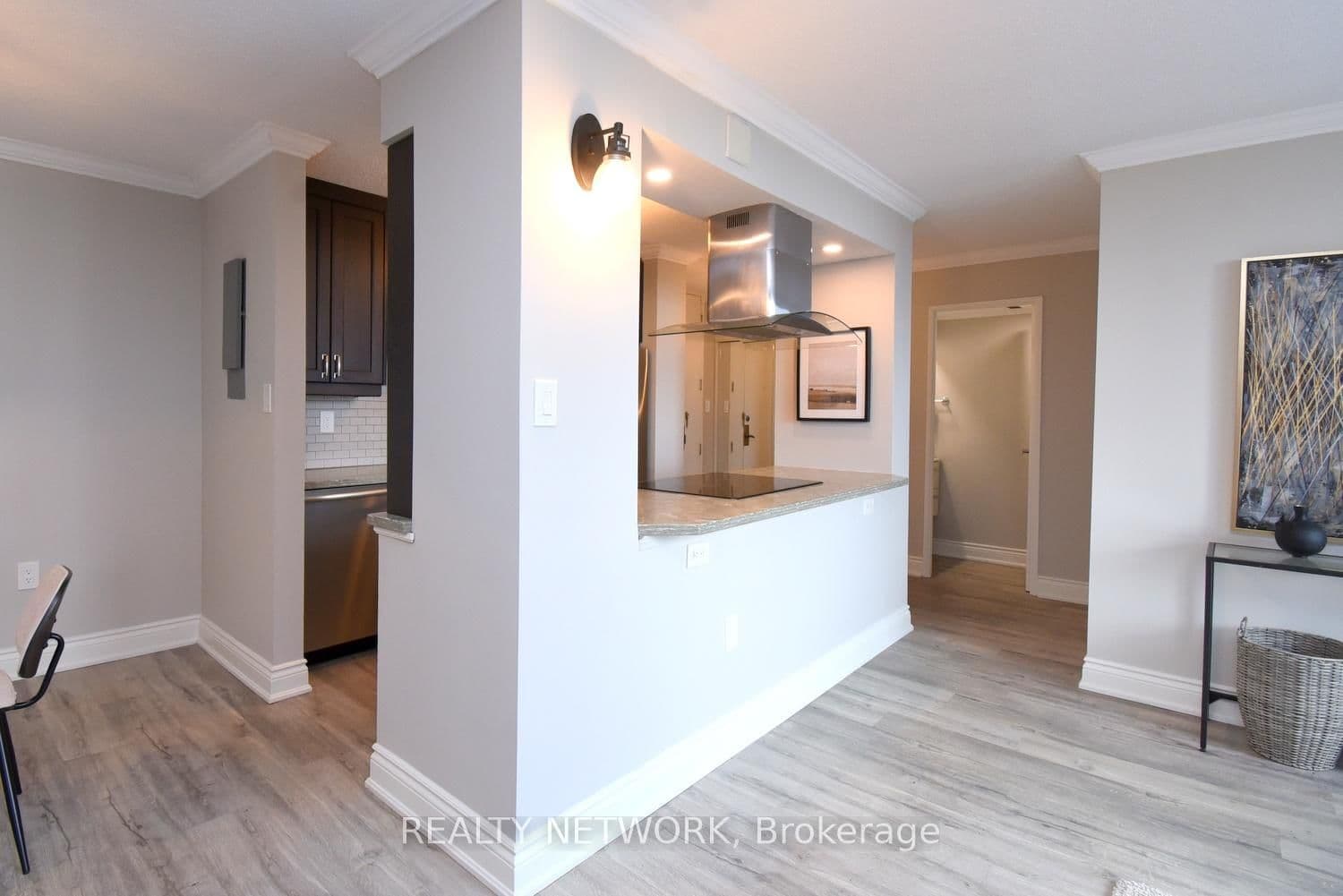 222 Jackson Street W, Unit 702 thumbnail 14