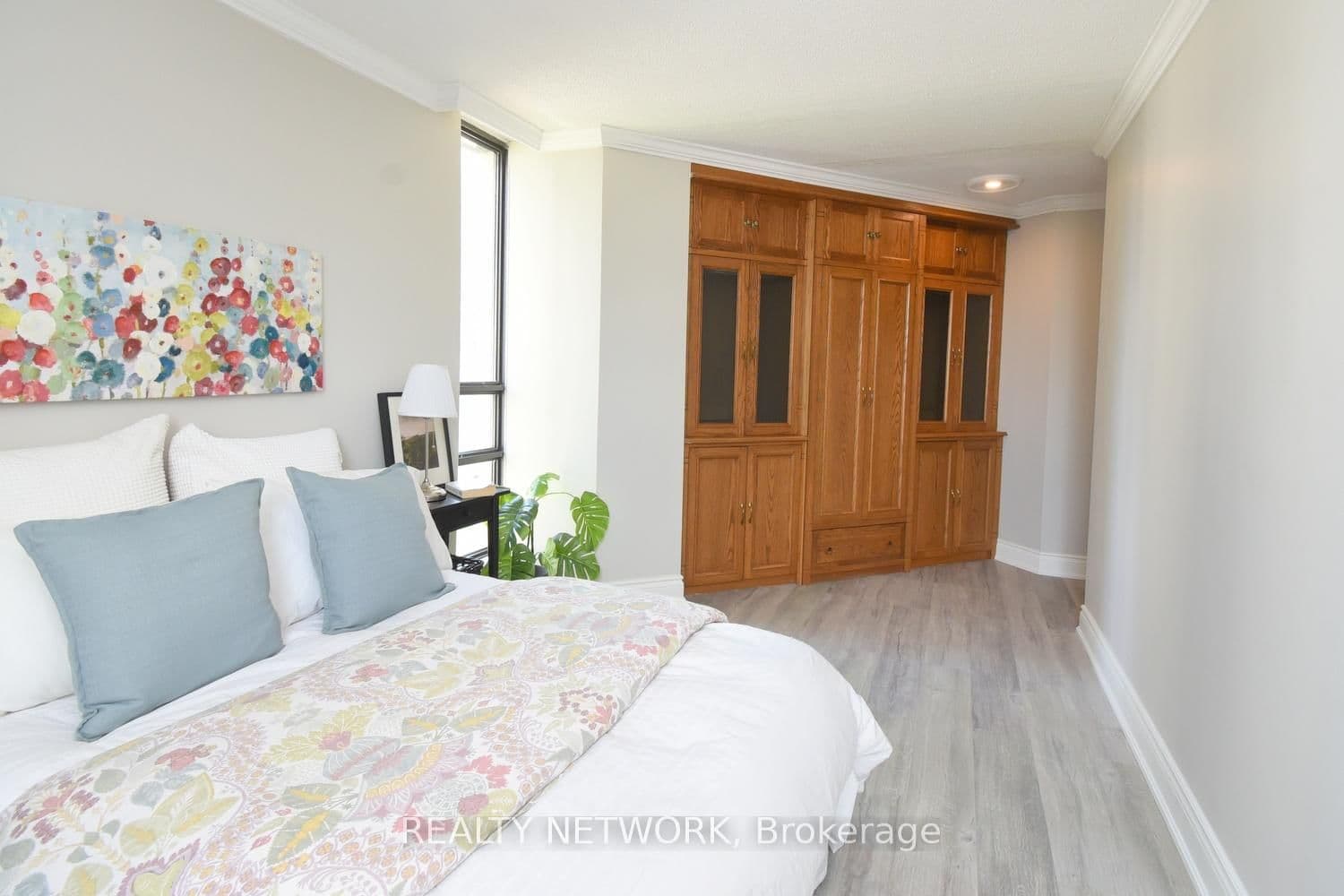 222 Jackson Street W, Unit 702 thumbnail 17