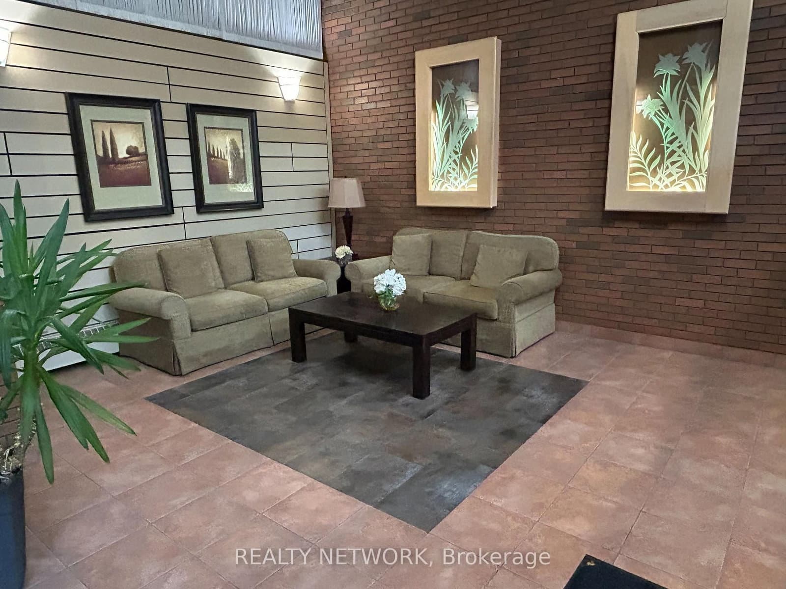 222 Jackson Street W, Unit 702 thumbnail 27