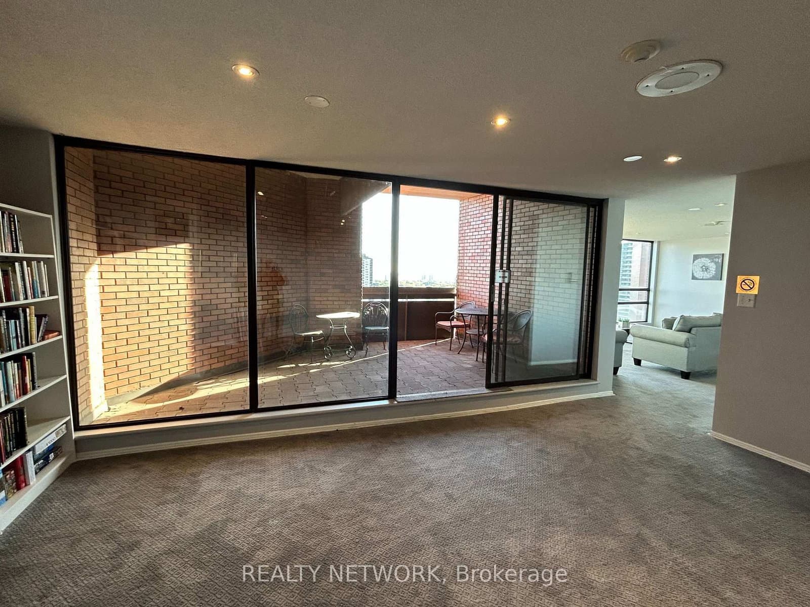 222 Jackson Street W, Unit 702 thumbnail 39