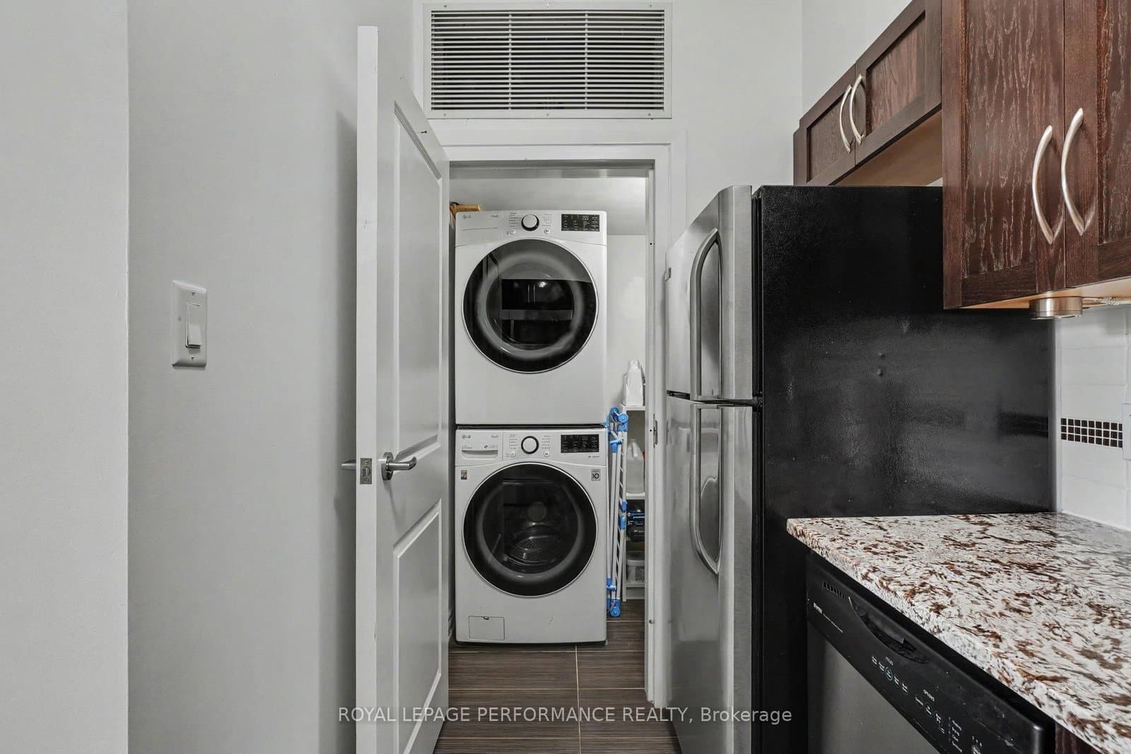 682 Churchill Avenue N, Unit 208 thumbnail 10
