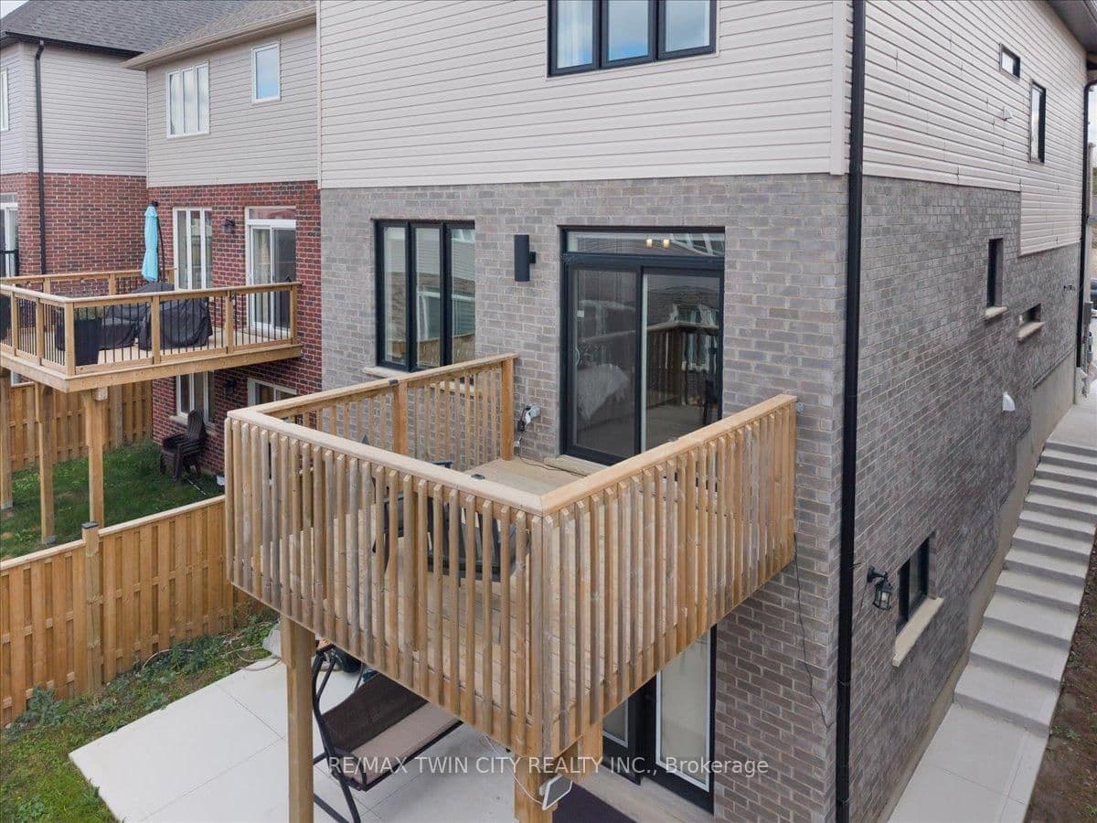 657 Benninger Drive thumbnail 18
