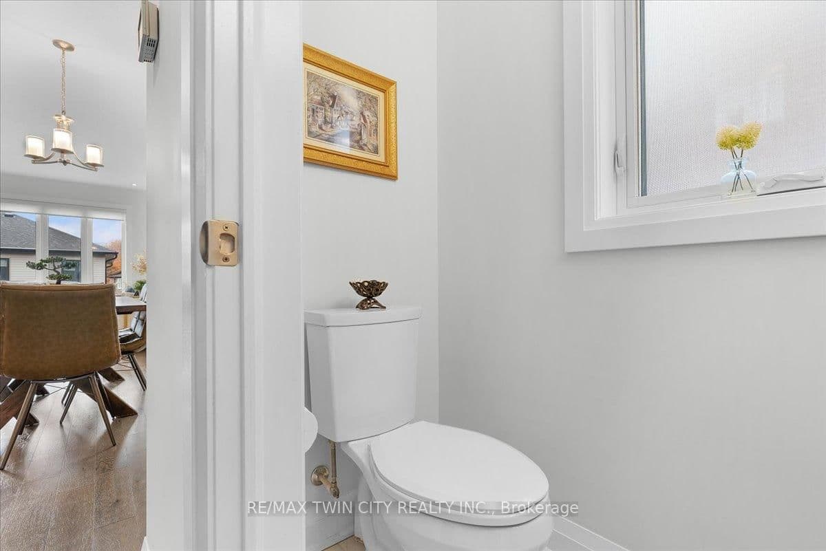 657 Benninger Drive thumbnail 6