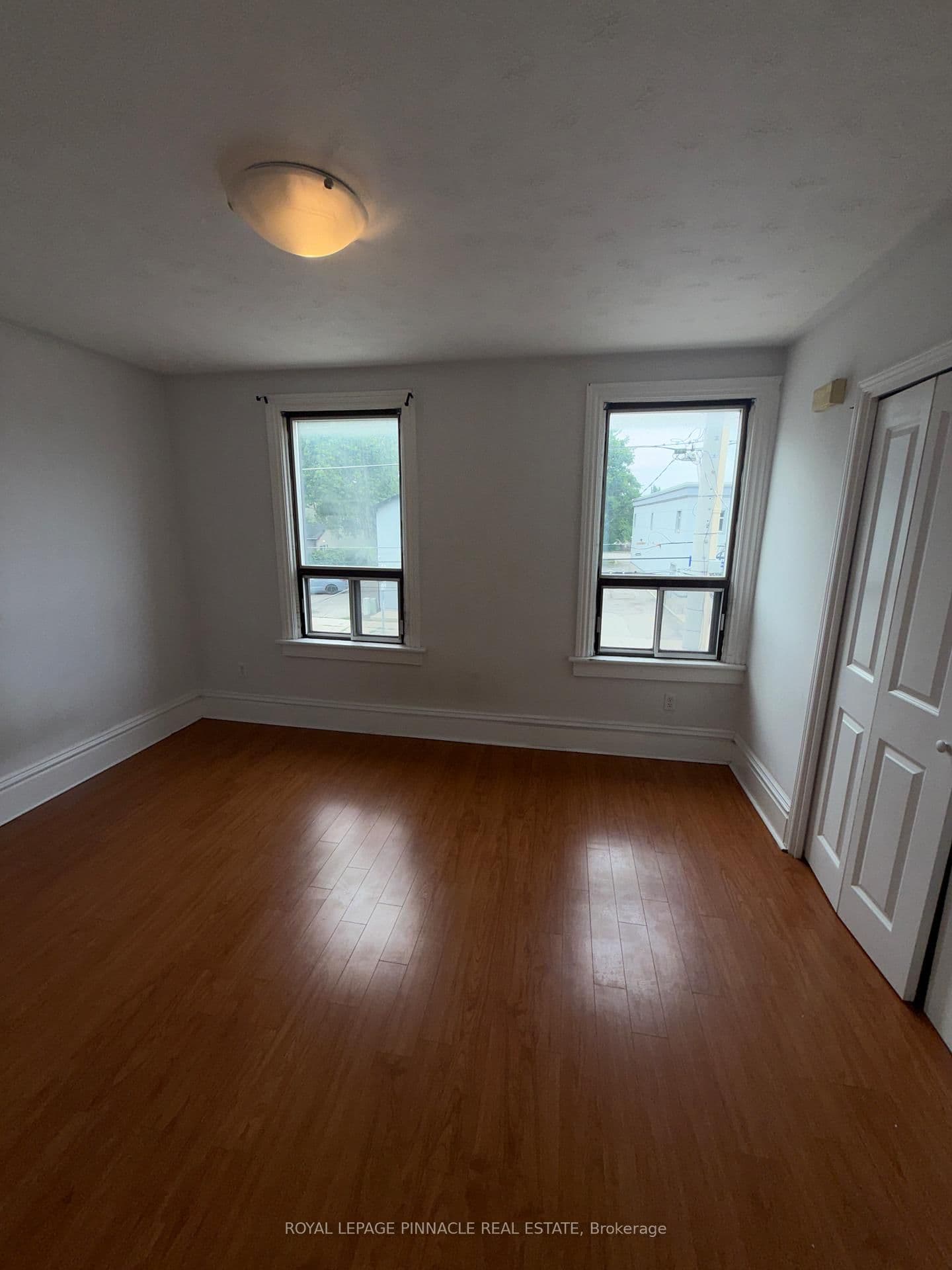 55 Cannon Street W, Unit Upper thumbnail 7