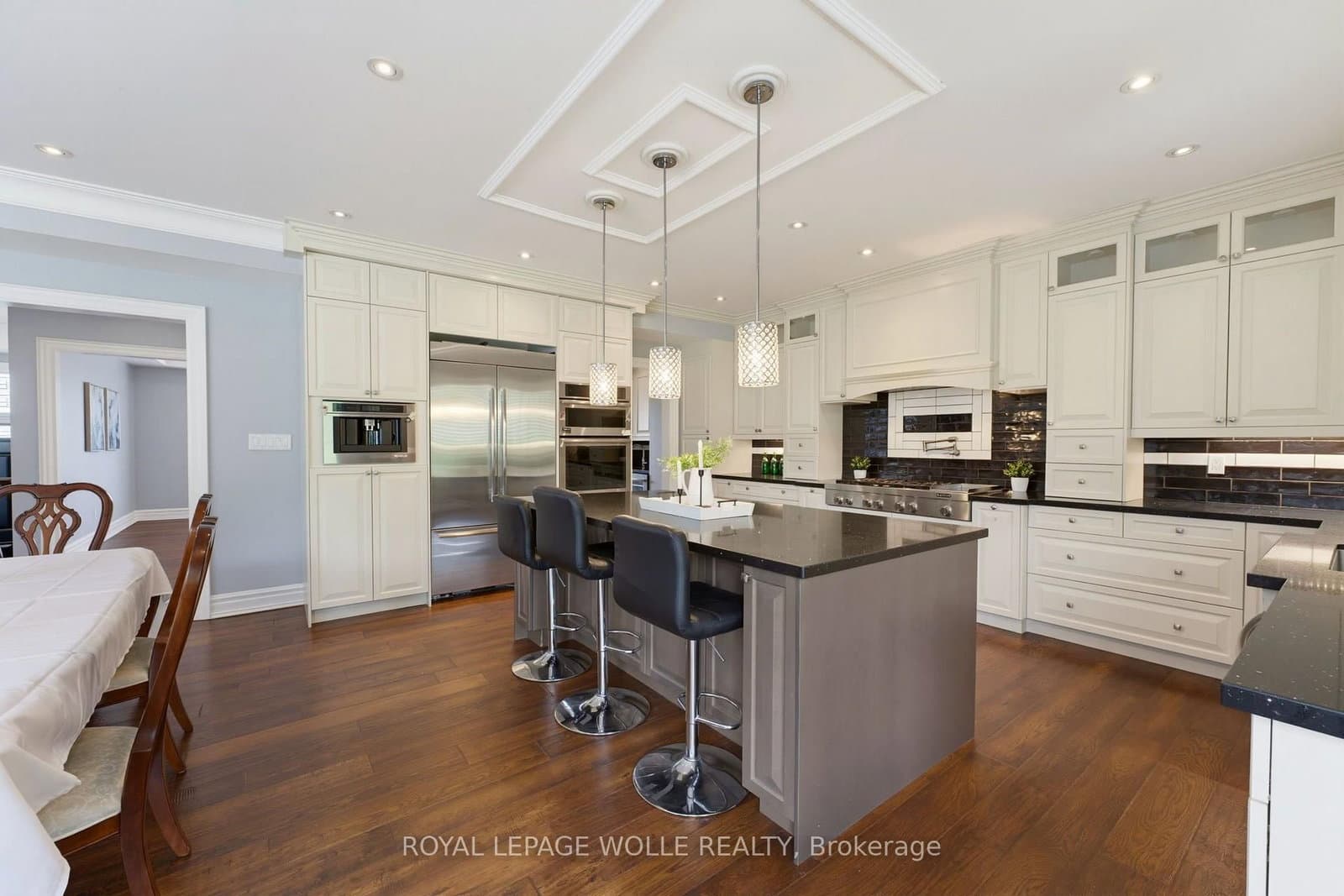 38 River Valley Drive thumbnail 18
