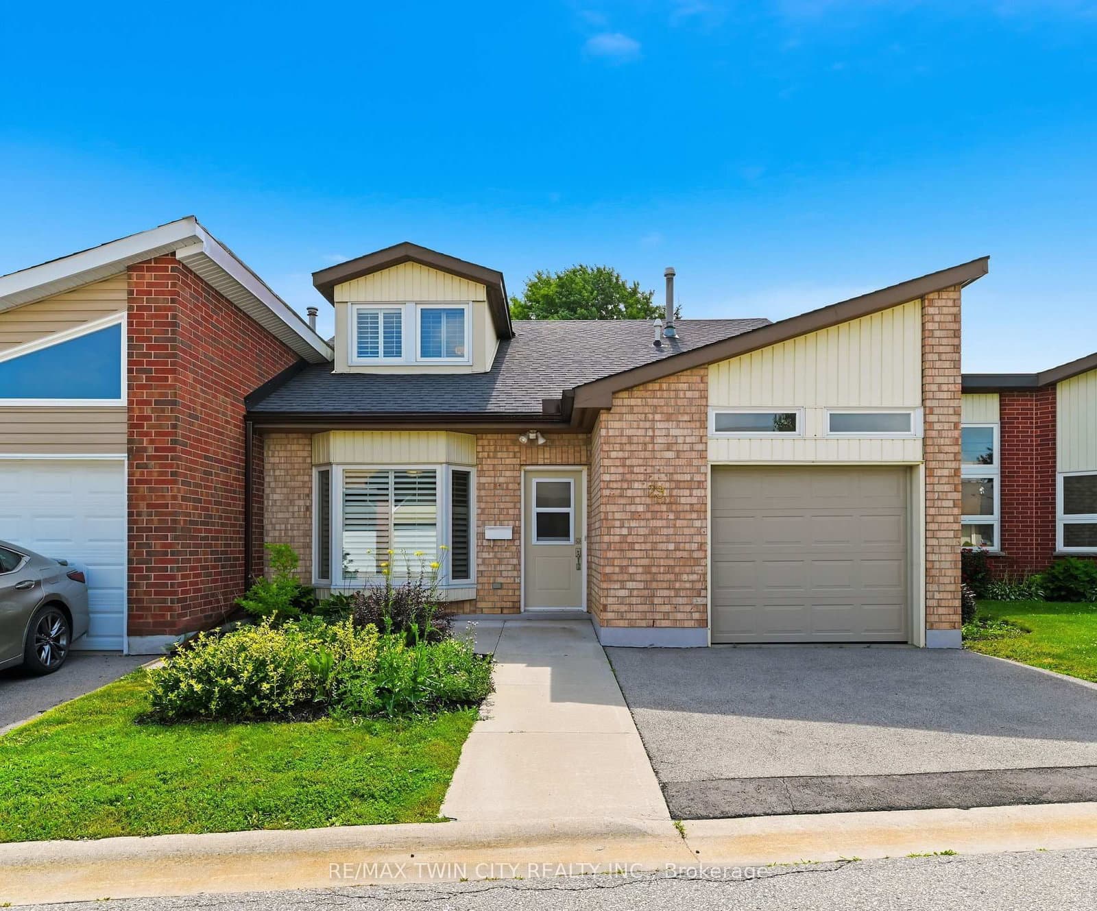 29 Archdeacon Clark Trail - Image 1