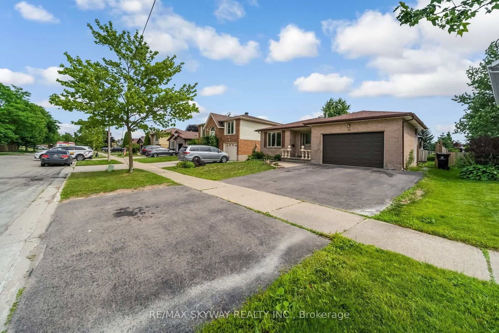 42 Newbury Drive thumbnail 5