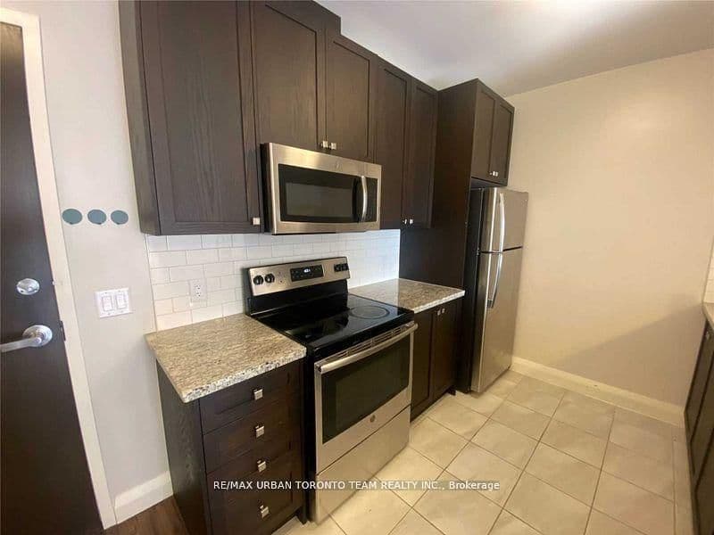 118 King Street E, Unit 621 thumbnail 8
