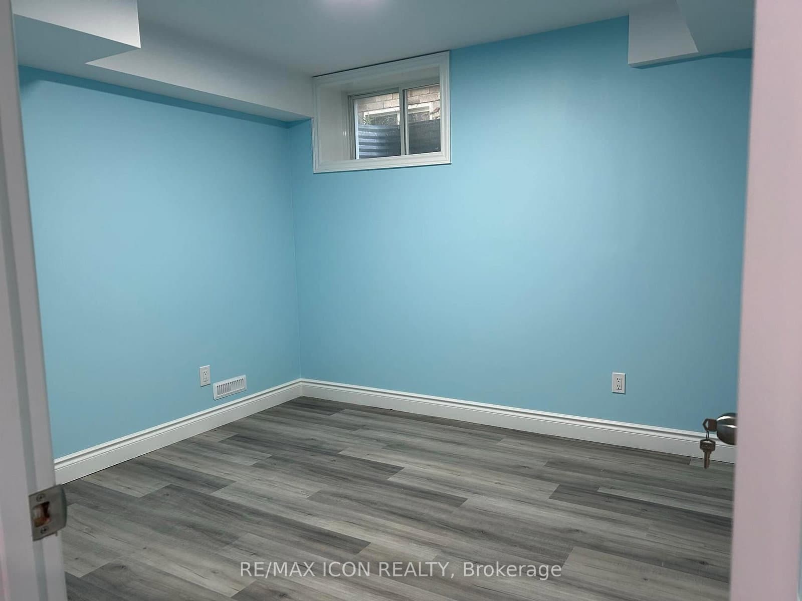 846 Kettleridge Street, Unit Basement Unit thumbnail 13