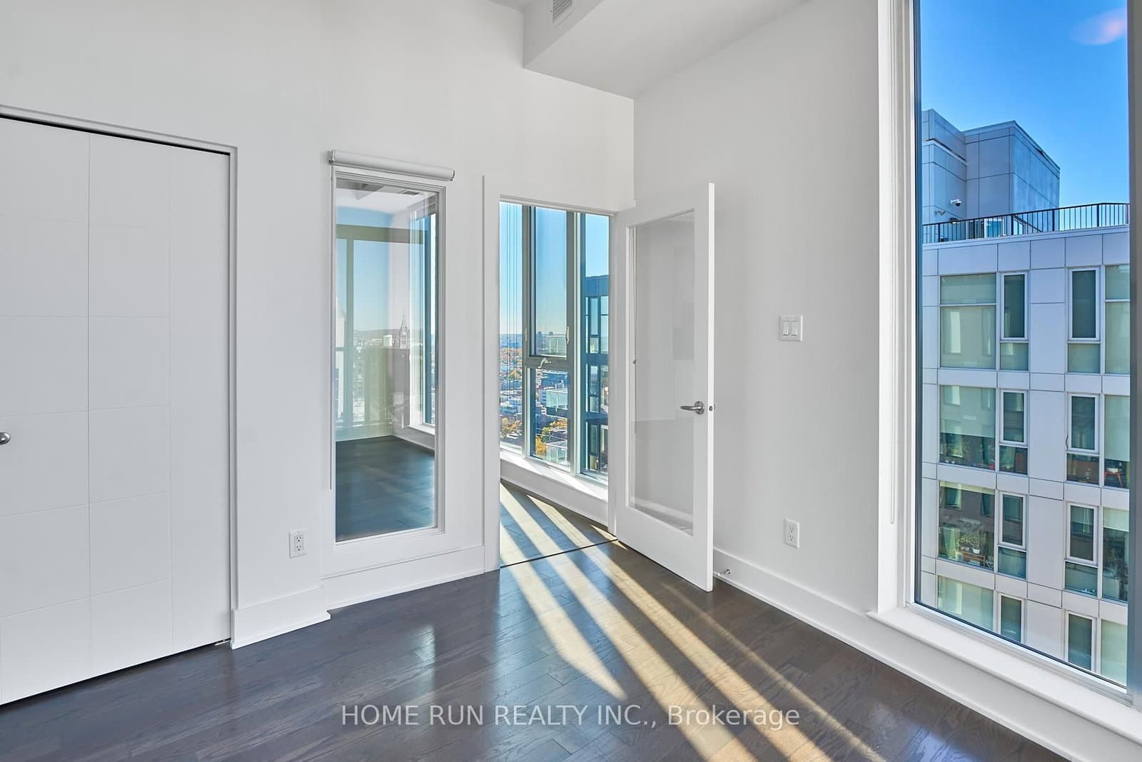 40 Nepean Street, Unit 2703 thumbnail 20