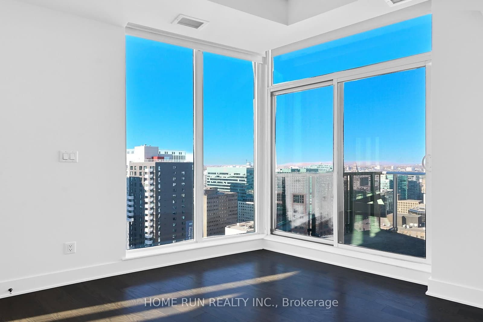 40 Nepean Street, Unit 2703 thumbnail 21