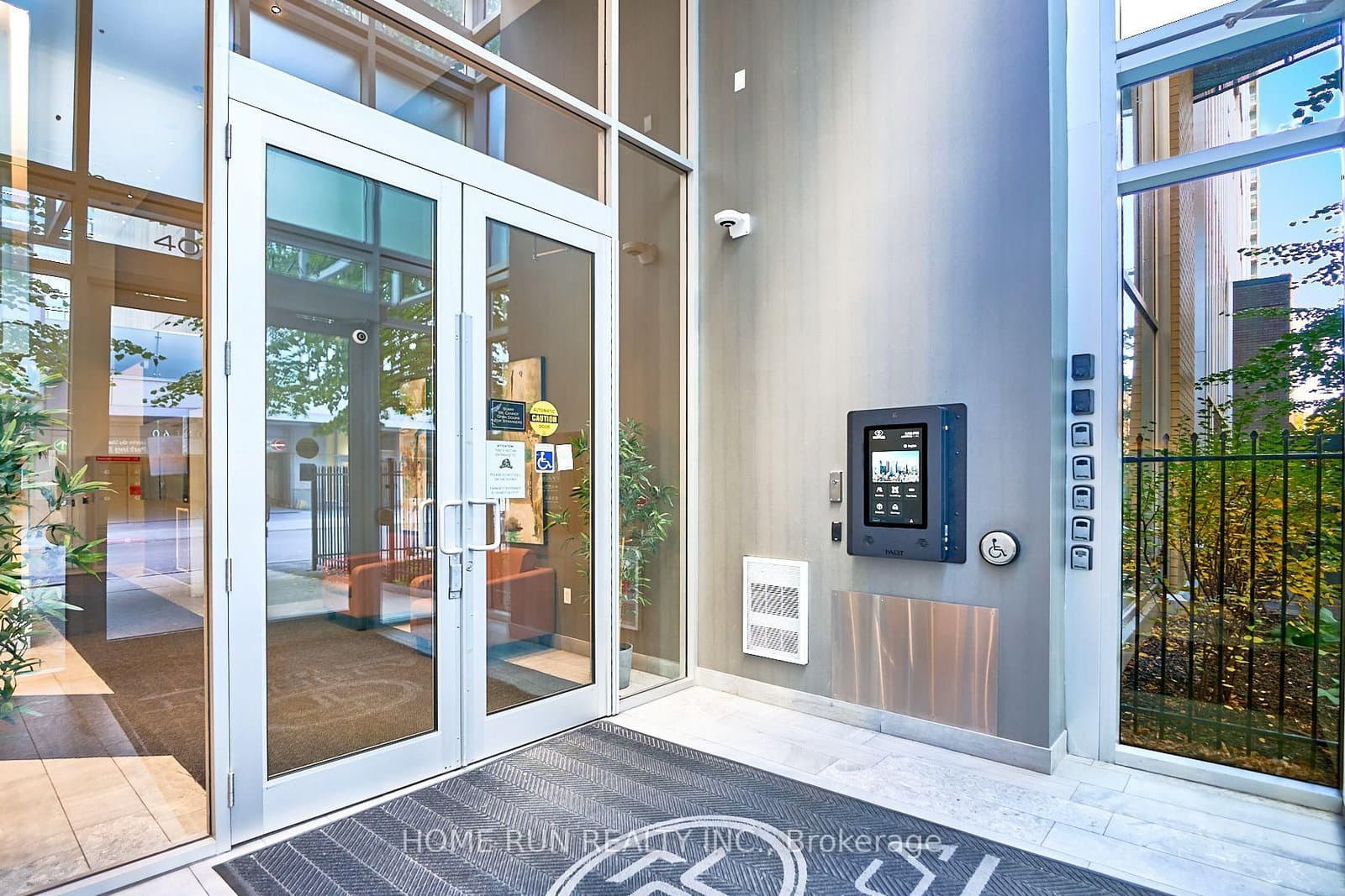 40 Nepean Street, Unit 2703 thumbnail 40