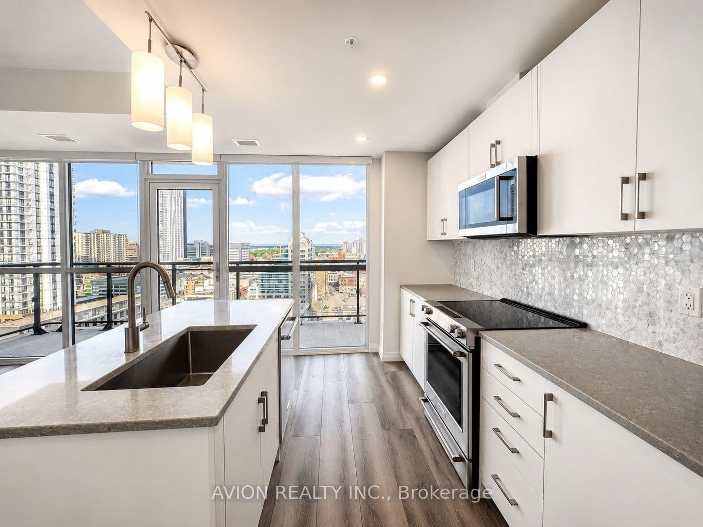 60 charles Street W, Unit 1602 thumbnail 15