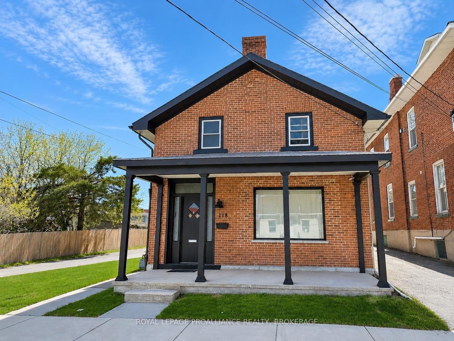 118 East Street E thumbnail 2
