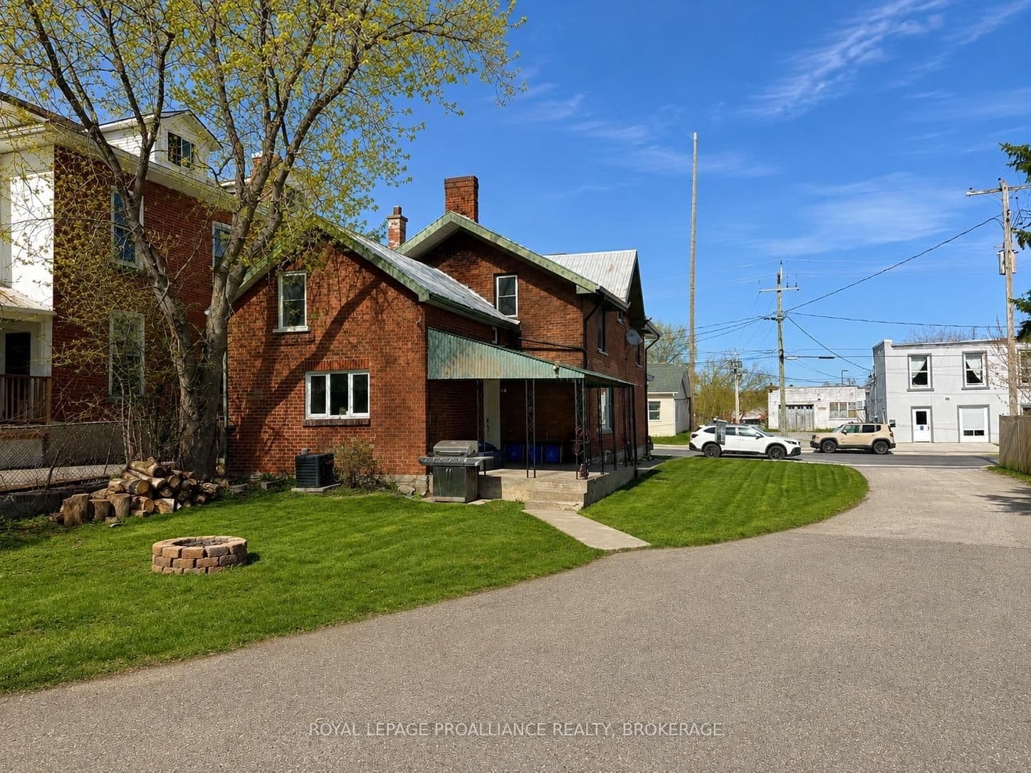 118 East Street E thumbnail 23