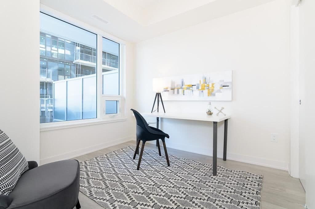 212 King William Street, Unit 405 thumbnail 14