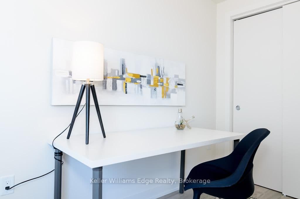 212 King William Street, Unit 405 thumbnail 15