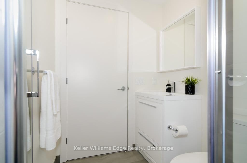 212 King William Street, Unit 405 thumbnail 23