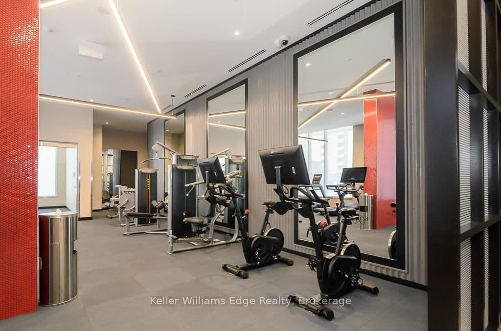212 King William Street, Unit 405 thumbnail 24