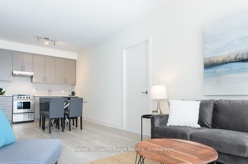 212 King William Street, Unit 405 thumbnail 7