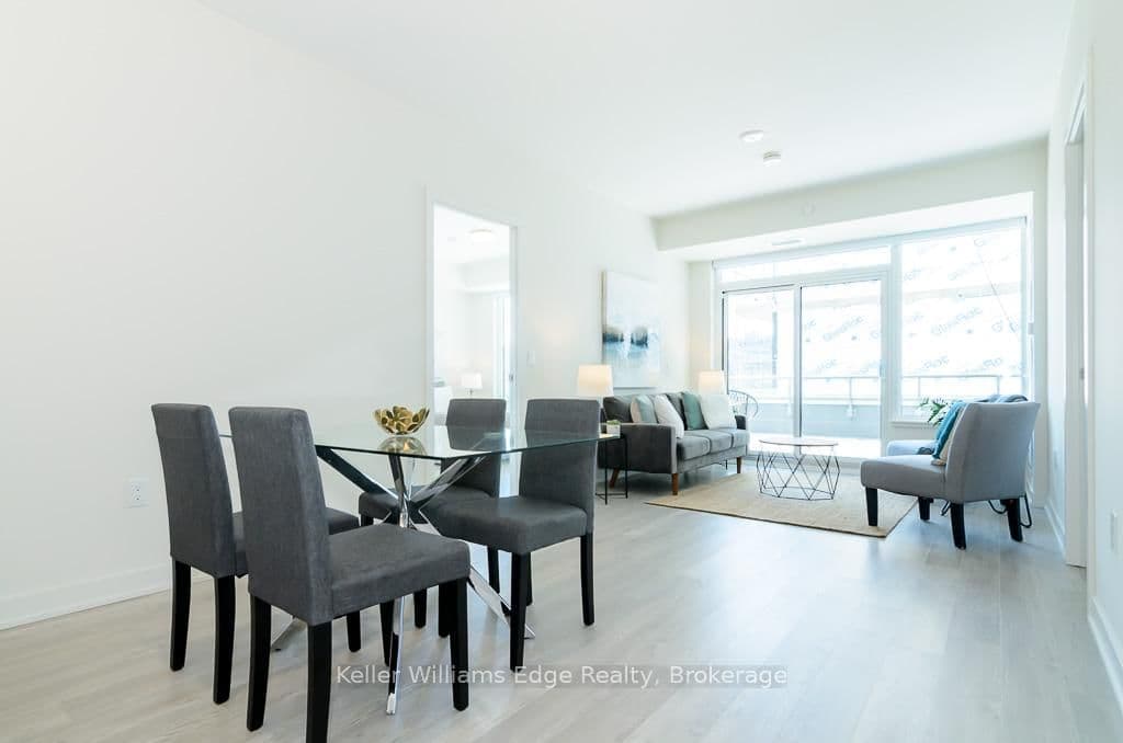 212 King William Street, Unit 405 thumbnail 9