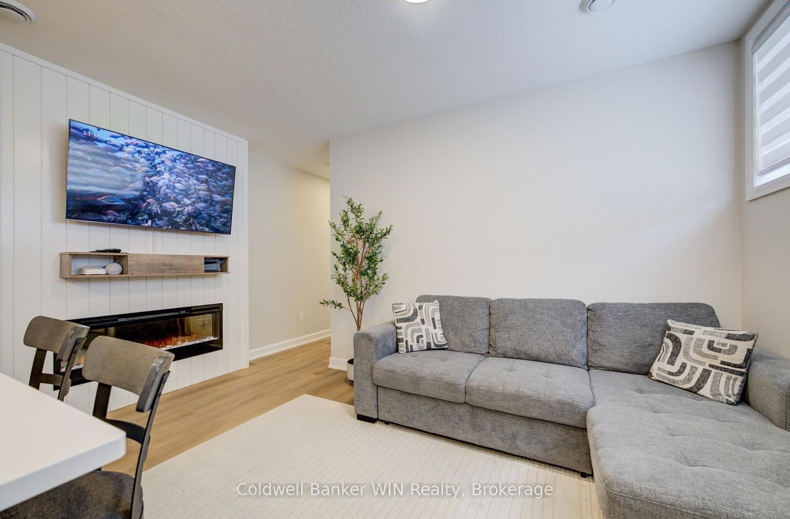 440 Wellington Street E, Unit 3 thumbnail 8