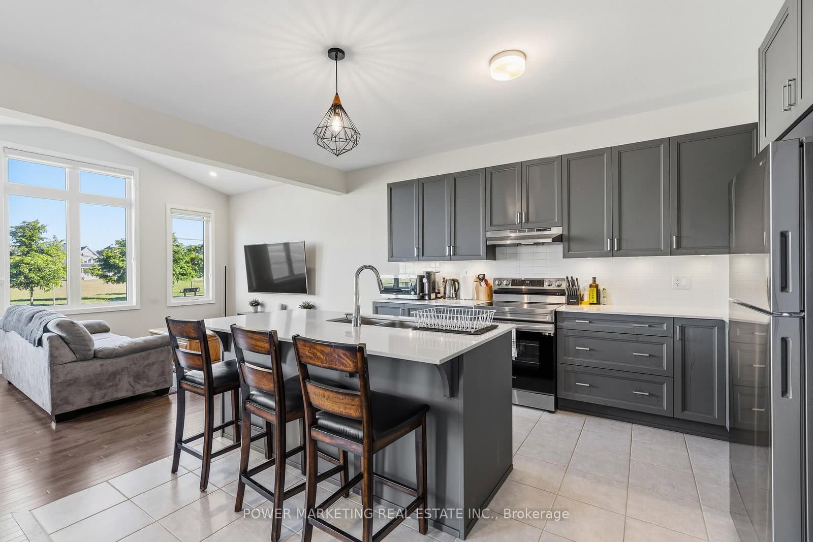 129 Hackamore Crescent thumbnail 14