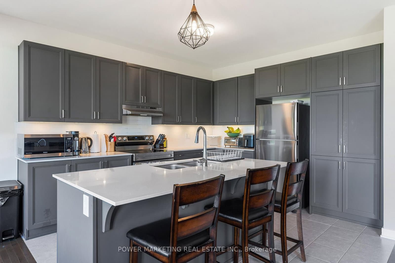 129 Hackamore Crescent thumbnail 15