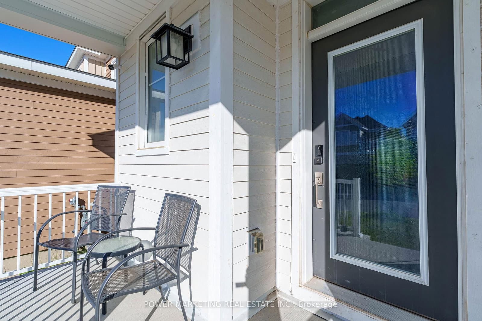 129 Hackamore Crescent thumbnail 2