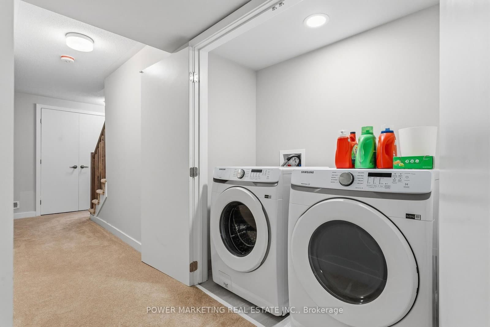 129 Hackamore Crescent thumbnail 32