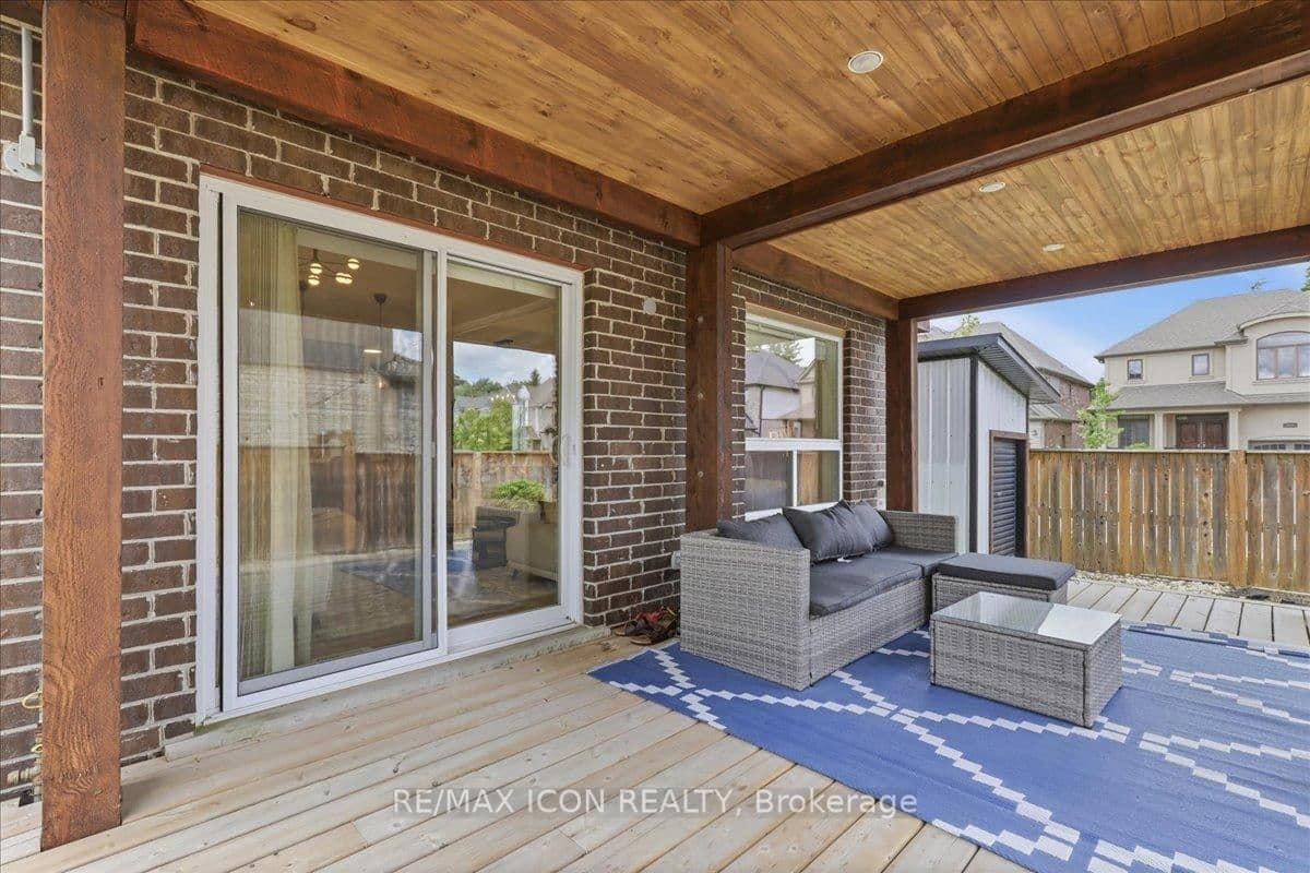 275 Falconridge Drive thumbnail 41
